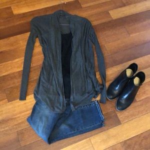 Grey express cardigan with ribbed sleeves light